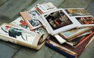 Picture Books Made by Himself&nbsp;&nbsp;&nbsp; They were made by himself in his early time, but are kept down even today. In those days, picture books were seldom sold in the country and common people were not able to buy. Then, he often went to waste station to look for his useful materials, organizing them into picture books. And then, he tried his hard to figure out the pictures. It was these books that led him to firstly understand Western oil paintings.