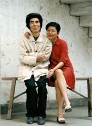 2000年9月与妻子摄于豪斯寓所